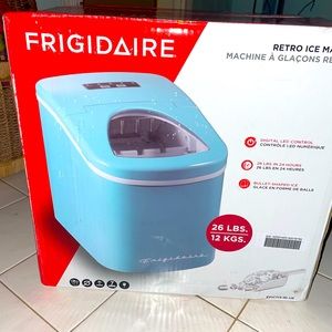 BRAND NIB 🥶FRIGIDAIRE PORTABLE COUNTERTOP ICE MAKER TEAL 26lbs
